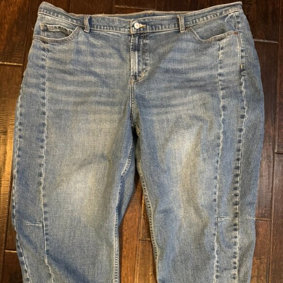 Old Navy Women's High-Rise Barrel Leg Ankle Jeans Size 20W Plus EUC Medium Wash - Picture 1 of 6